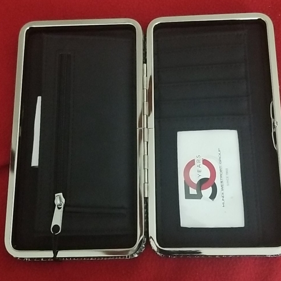 Purse/Wallet - Picture 3 of 4